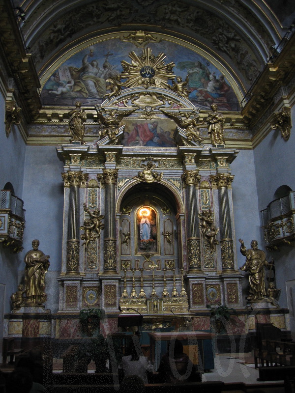 inside St Maria