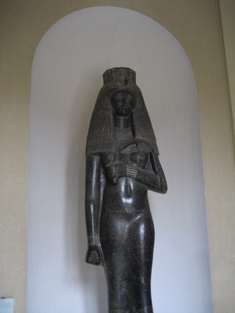 Monumental statue of Queen Tuya, 1279-1213 BC, i Musei Vaticani