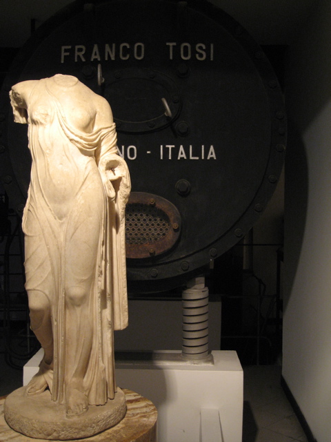 Statue of Aphrodite, Centrale Montemartini