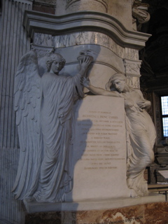 gorgeous statues at Santa Maria del Popolo