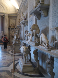 the animal hall, i Musei Vaticani