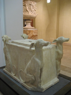 Base with Greyhounds, i Musei Capitolini