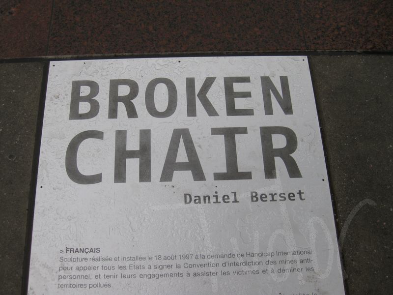 Broken Chair, Geneva, CH - 42